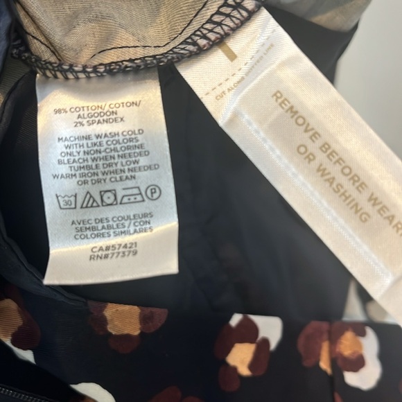 Ann Taylor NWT The Crop Navy Multicolor Animal Print Cropped Pants Curvy Size 8 - Picture 12 of 12